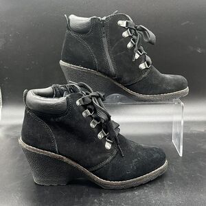 White Mountain Women’s Black Suede Ankle Wedge Liberty Booties 7.5 M